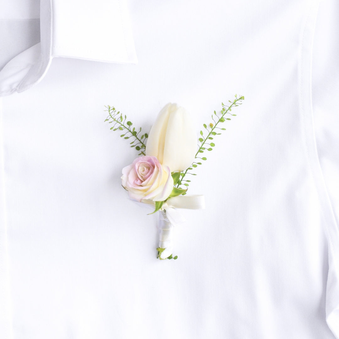 Heartfelt Promise - Boutonniere image 0