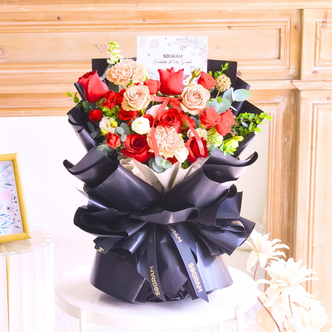 True Love Bloom Hand Bouquet image 3