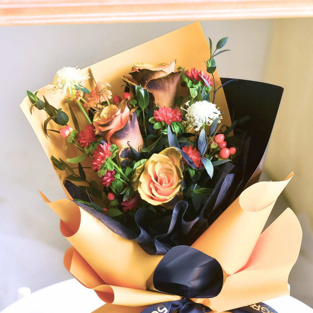 Pumpkin Kiss Orange Roses Hand Bouquet image 10