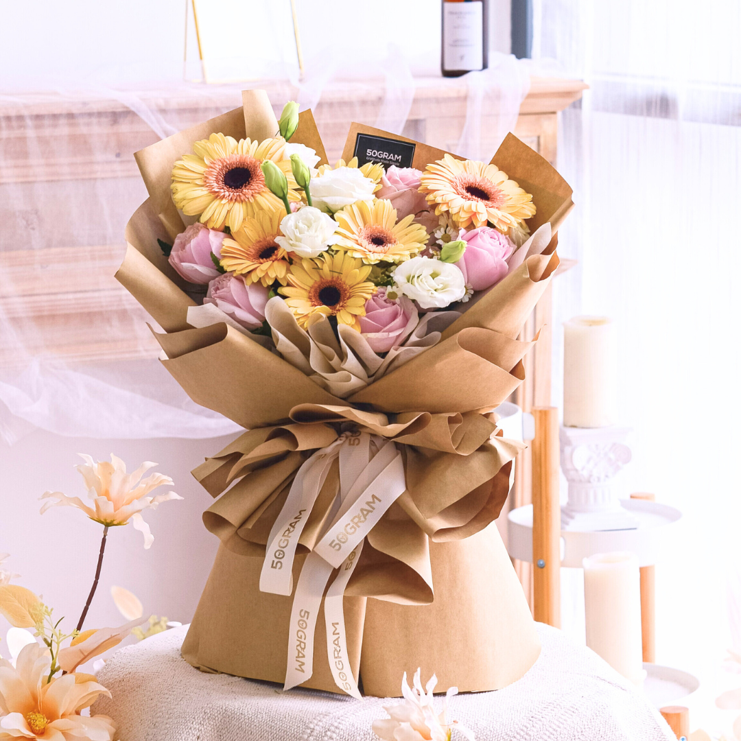 My Everything Champagne Daisy Hand Bouquet image 4