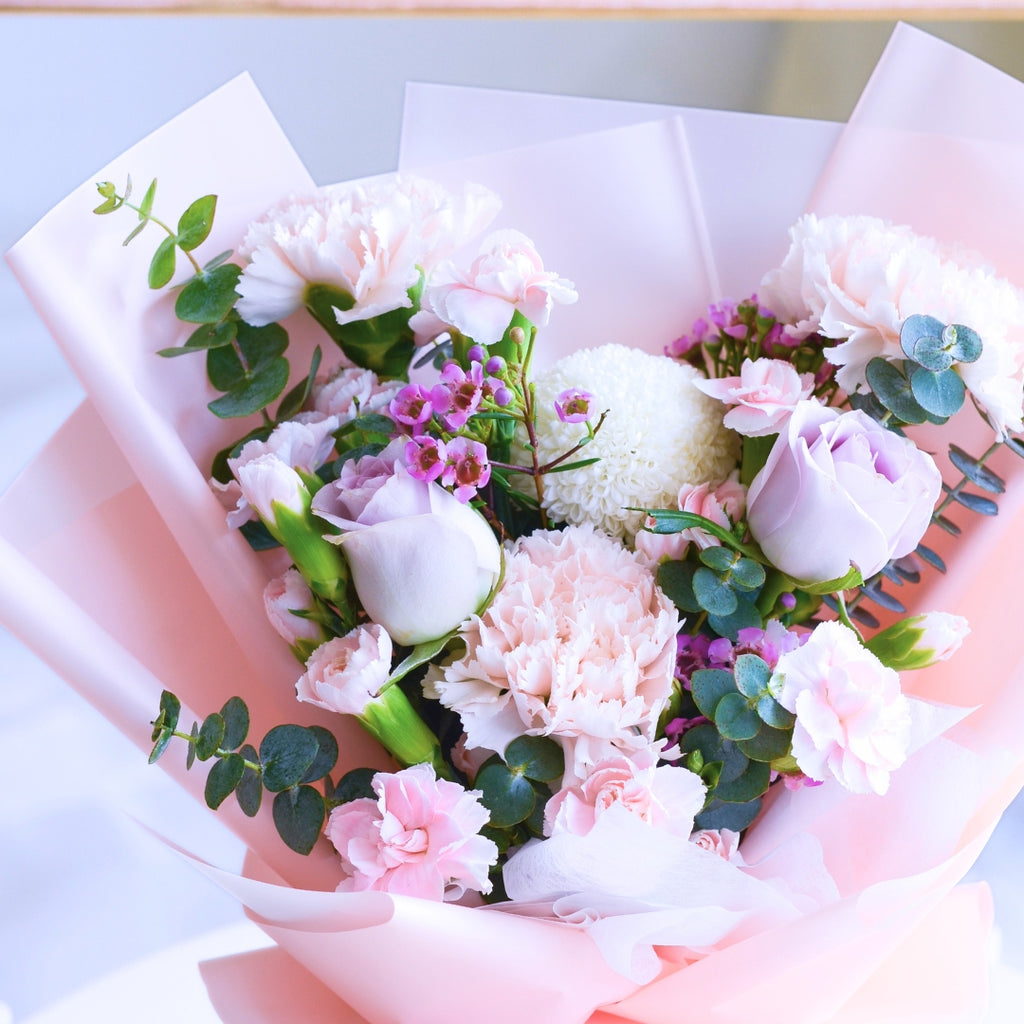 Primo Amore Beige Carnation Hand Bouquet image 16
