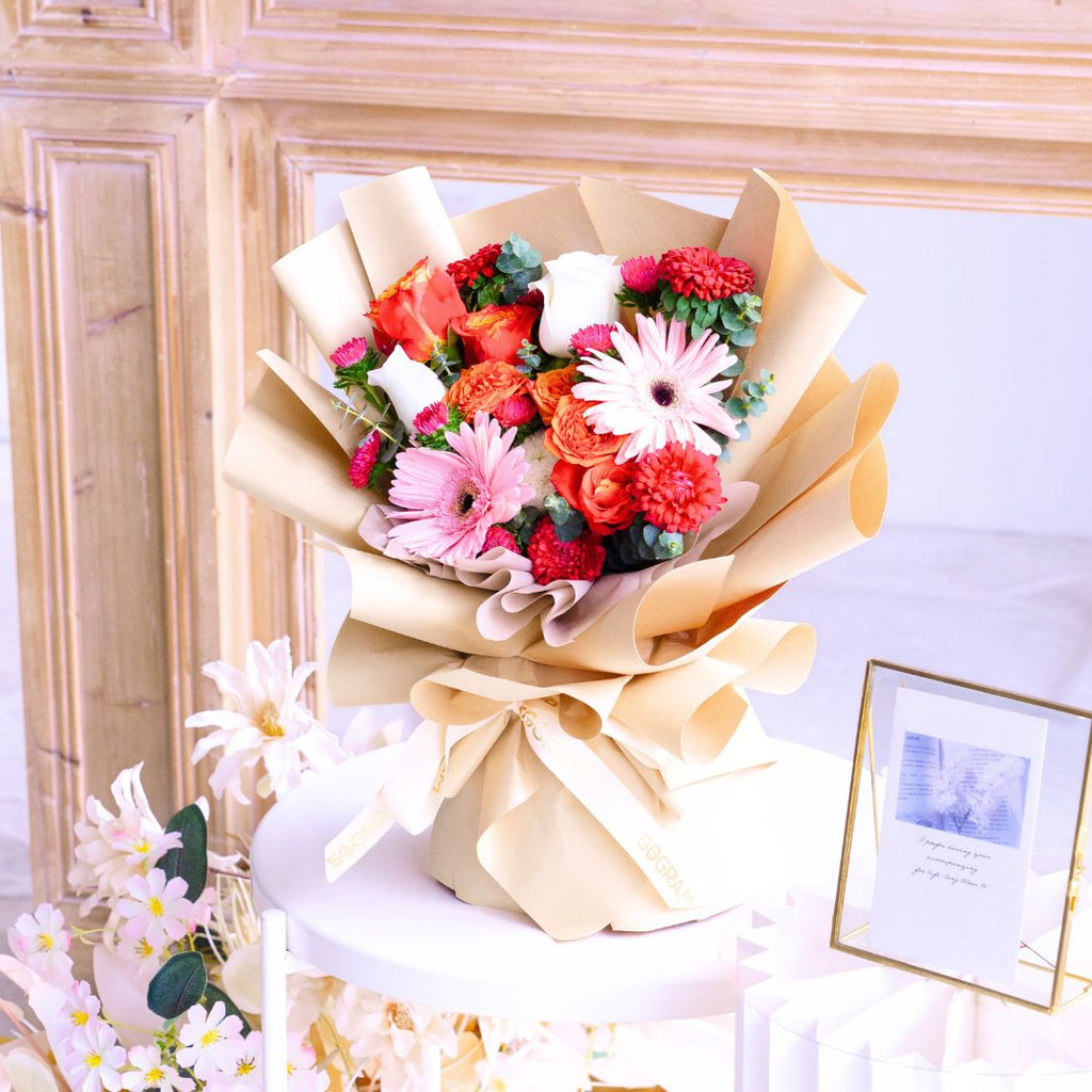 Pink Glow Posy Pink Daisy Hand Bouquet image 8