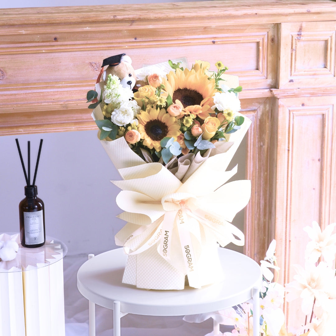 Goal Getter Hand Bouquet image 7