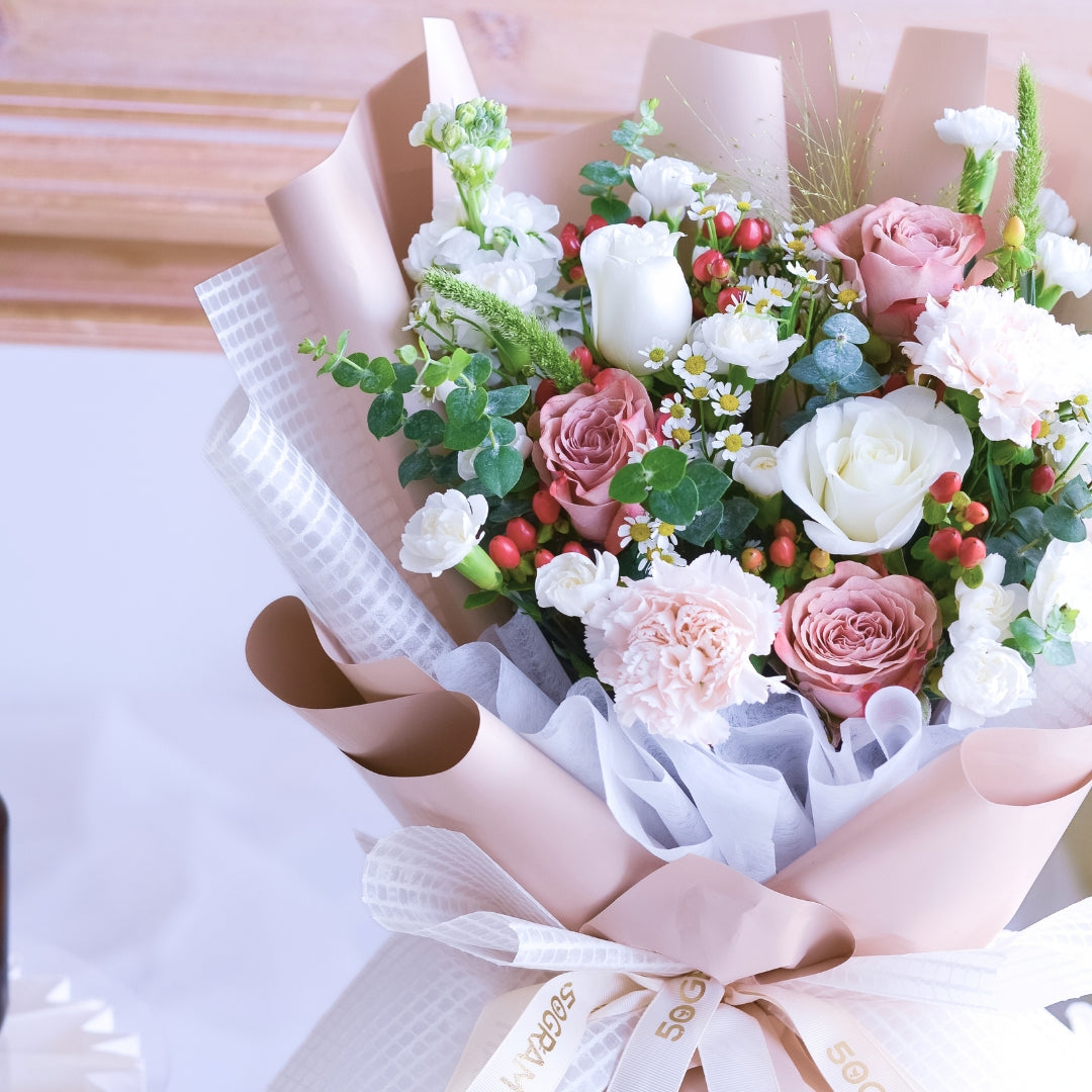 Neutral Muse Cappuccino Roses Hand Bouquet image 13