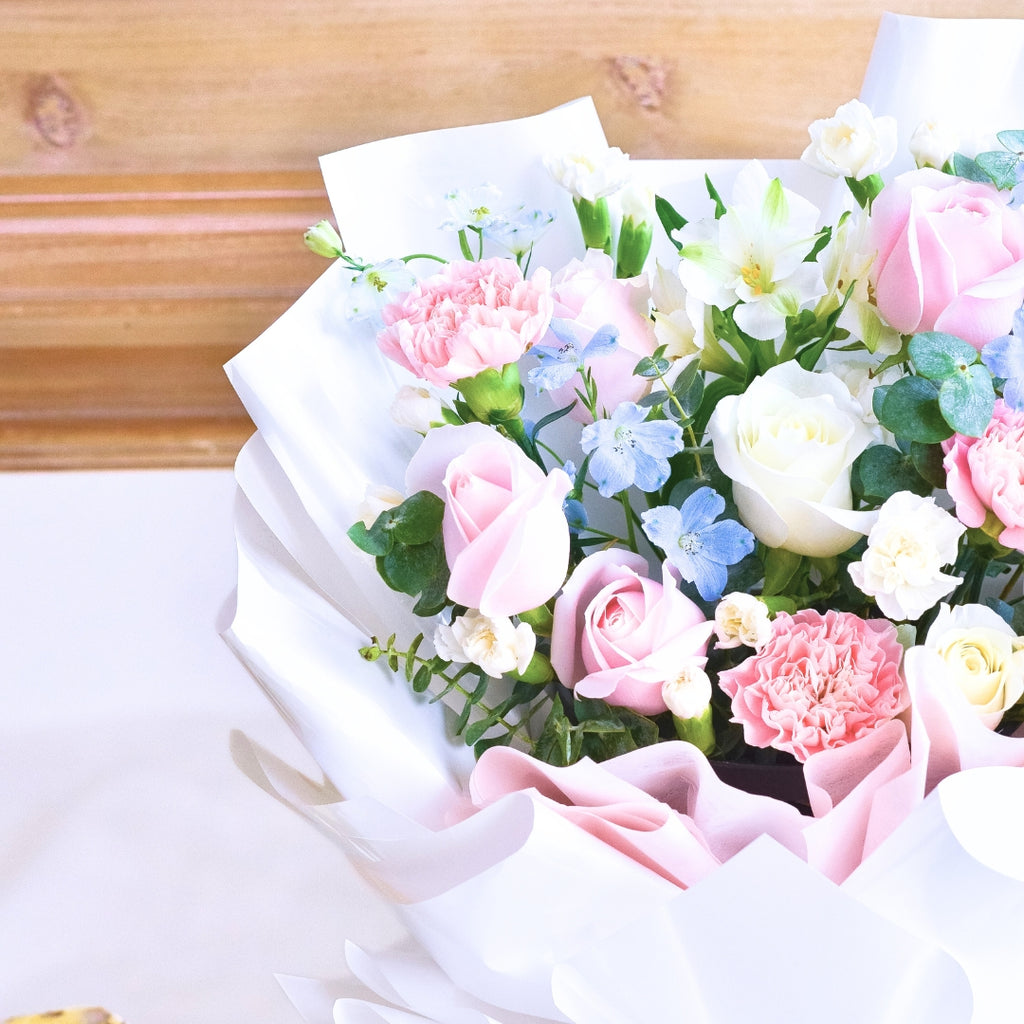 Cotton Kiss Pink Roses Hand Bouquet image 6