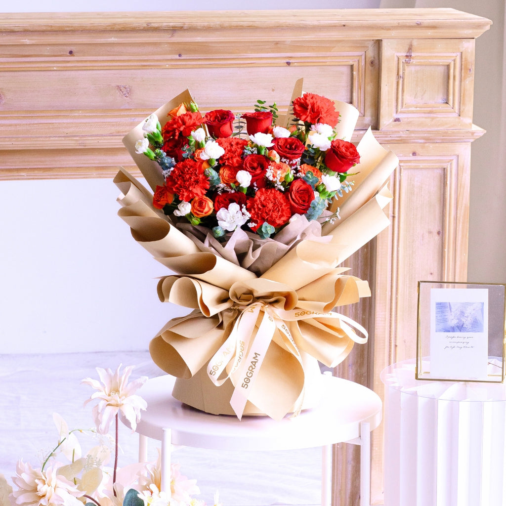 Scarlet Spice Red Rose Hand Bouquet image 12