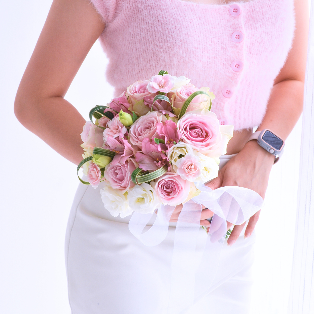 Roseate Embrace | Bridal Bouquet image 2