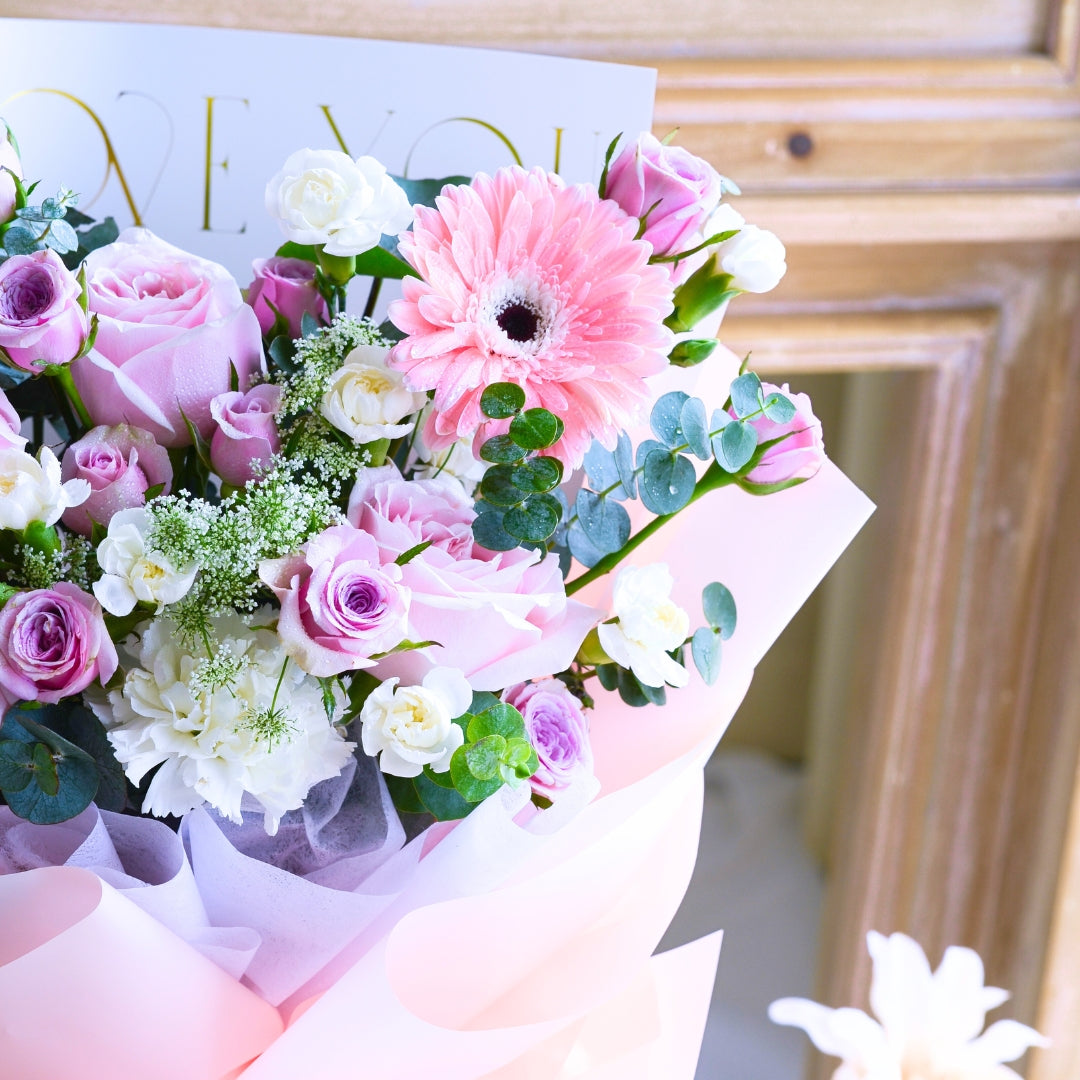 Soft Spark Qi Xi Hand Bouquet image 5