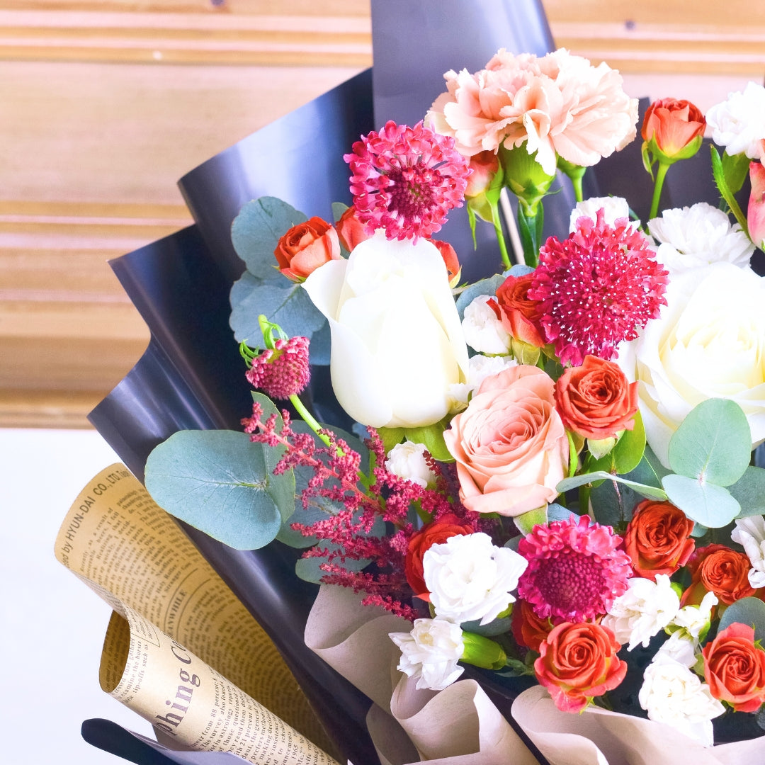 Russet Blooms Cappuccino Roses Hand Bouquet image 14
