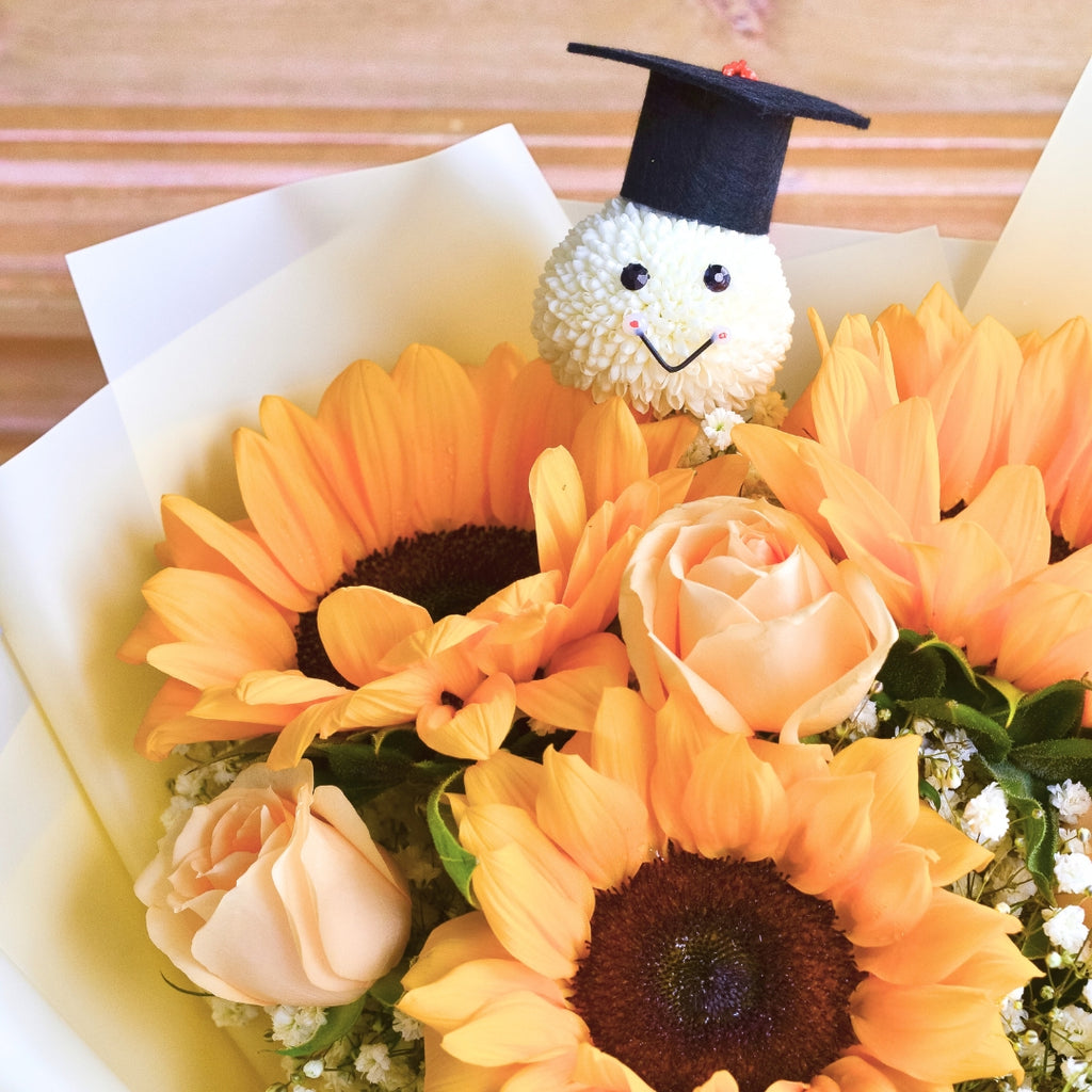 Sunny Up Sunflower Bouquet | Hand Bouquet image 7