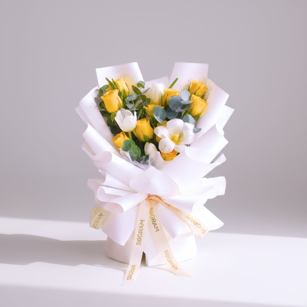 Ivory Delight Yellow Roses Hand Bouquet image 0