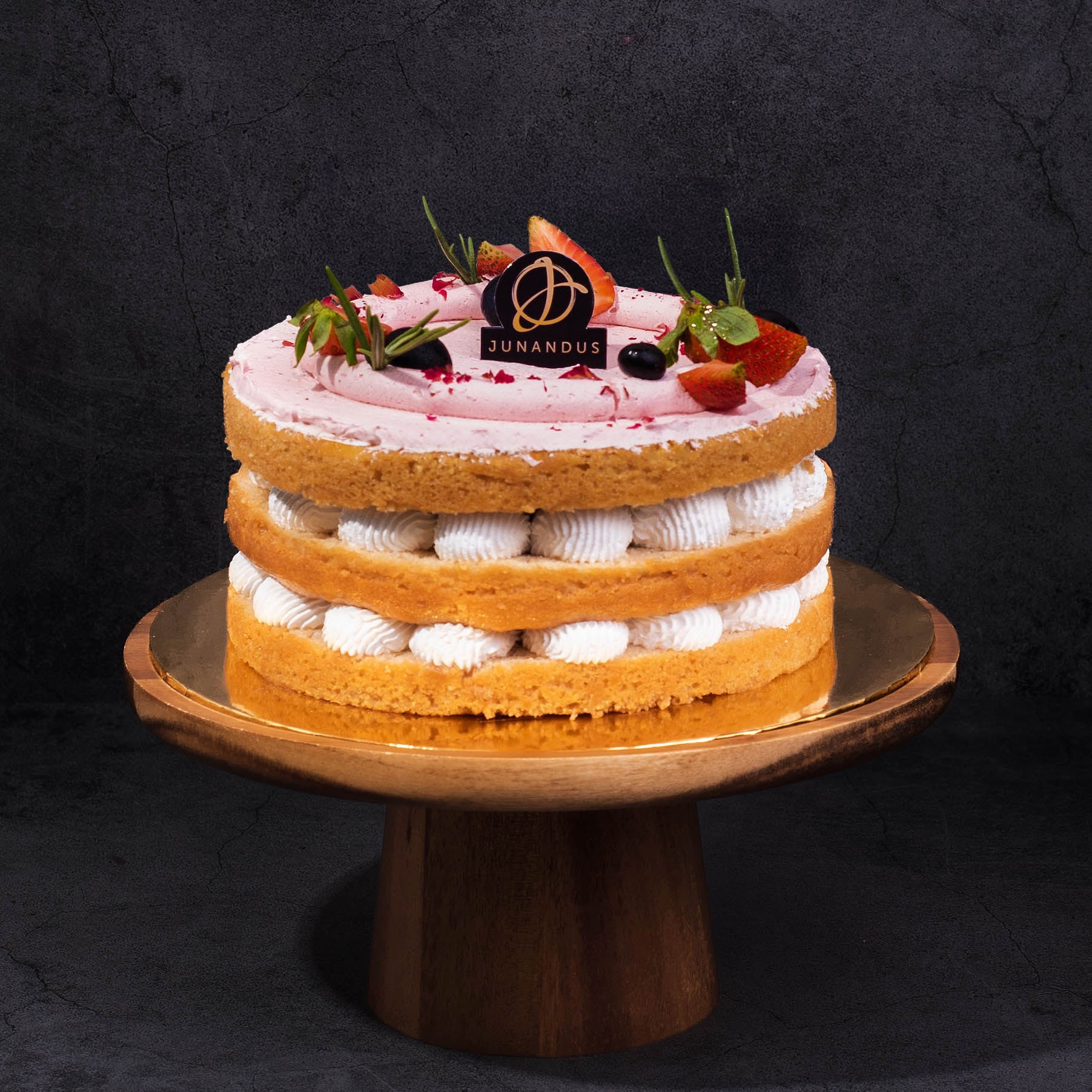 Strawberry Victoria Vegetarian Naked Cake - 6 inch (serve 10-20pax) image 1