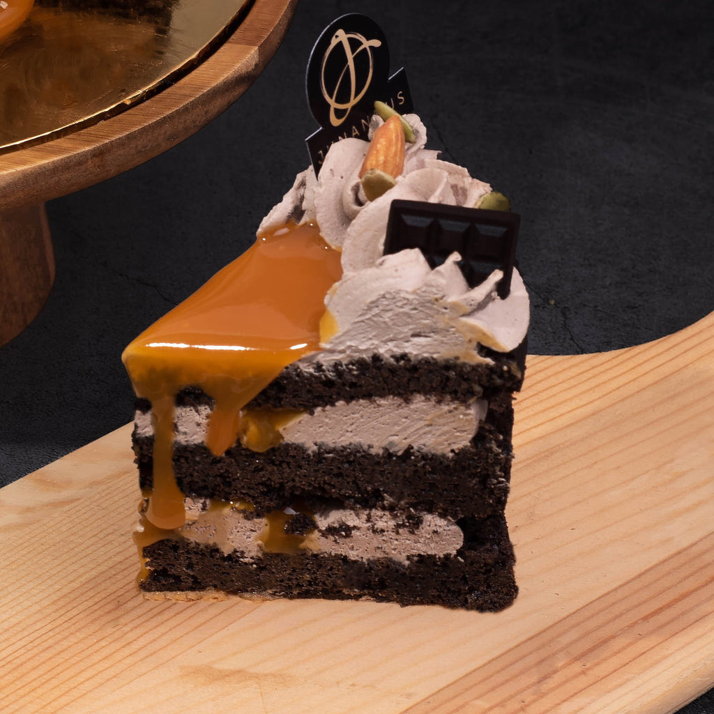 Salted Caramel Vegetarian Naked Cake - 6 inch (serve 10-20pax) image 2