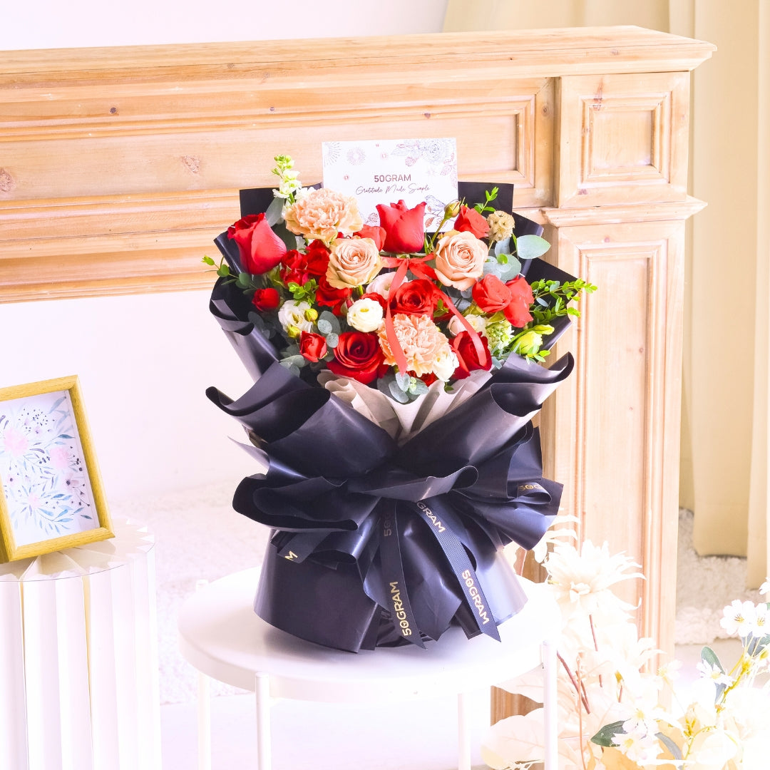 True Love Bloom Hand Bouquet image 4