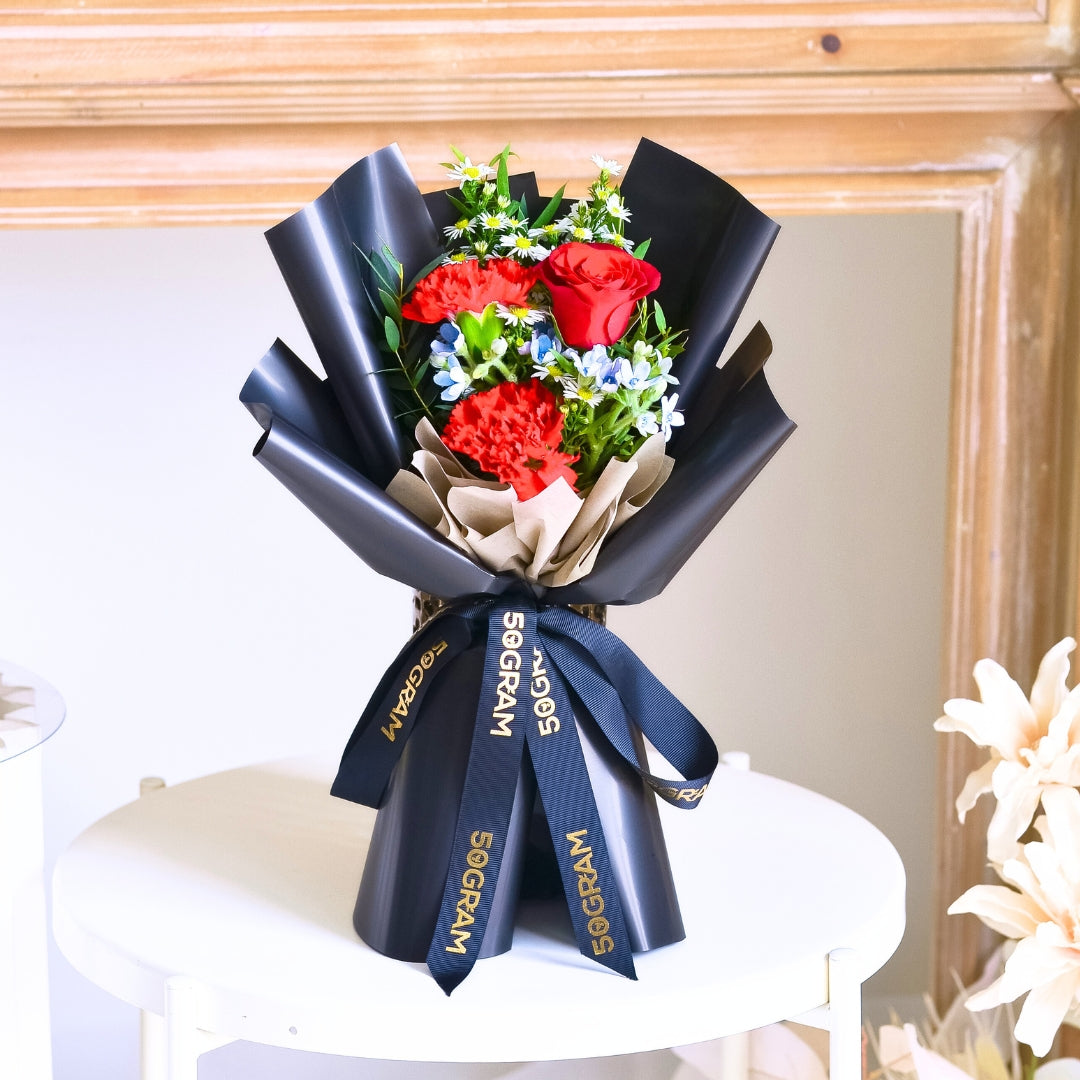 Rosette Rouge Red Roses Hand Bouquet image 3