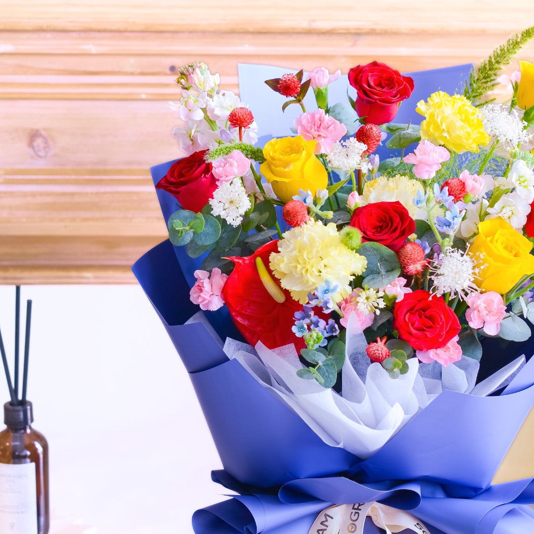 Rouge Theory Hand Bouquet image 8