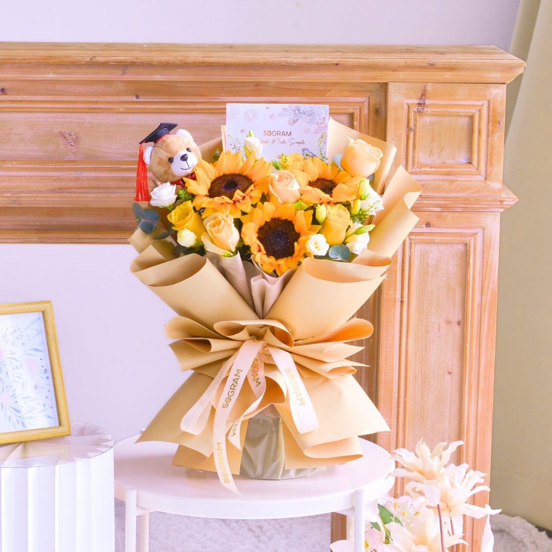Future Bright Sunflower Hand Bouquet image 10