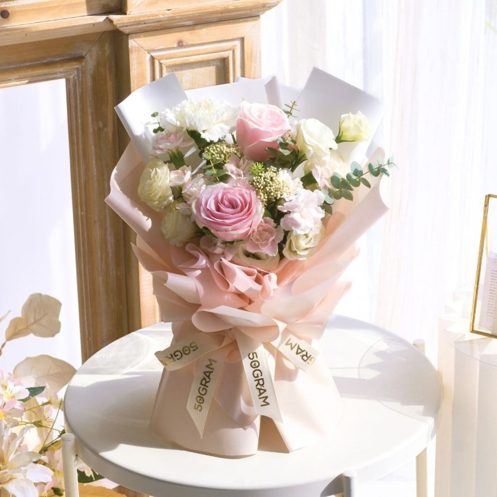 Graceful Blossom Hand Bouquet - Regular image 3
