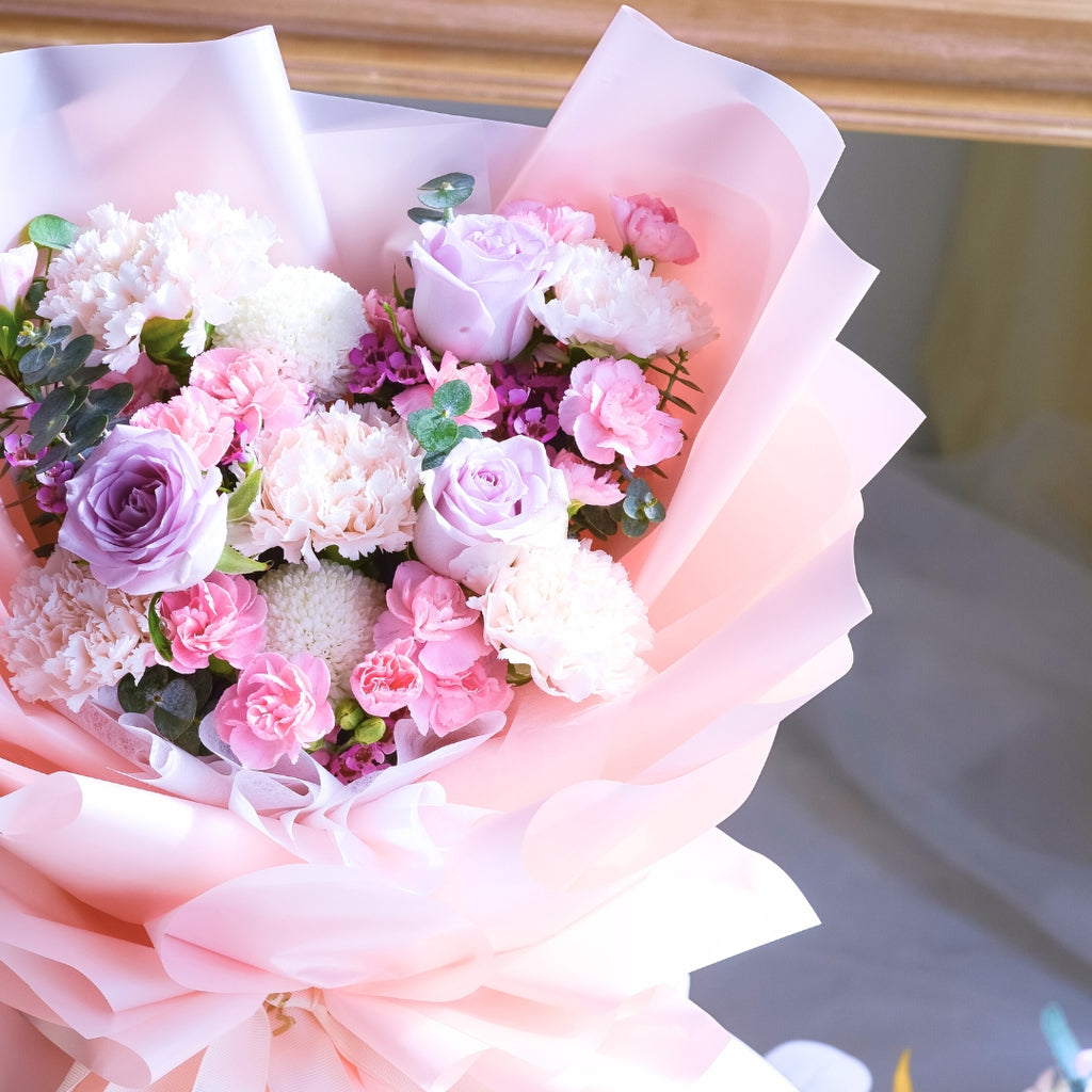 Primo Amore Beige Carnation Hand Bouquet image 11