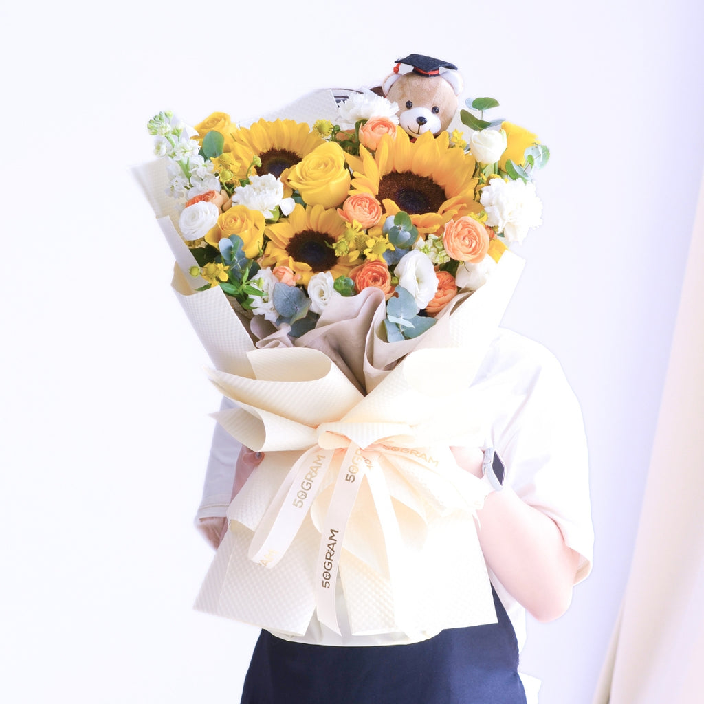 Goal Getter Hand Bouquet image 15