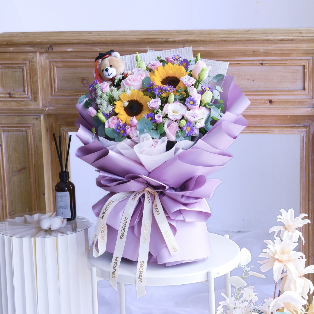 Turning Tassels Hand Bouquet image 7