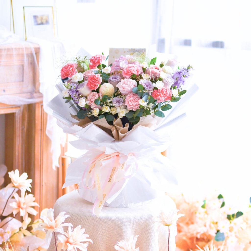 Sophisticated Charm Hand Bouquet image 3
