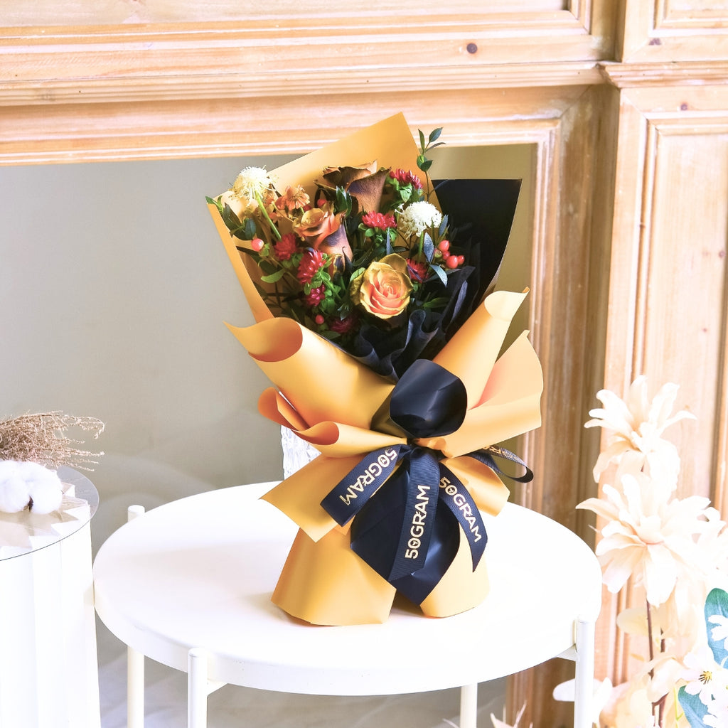 Pumpkin Kiss Orange Roses Hand Bouquet image 8