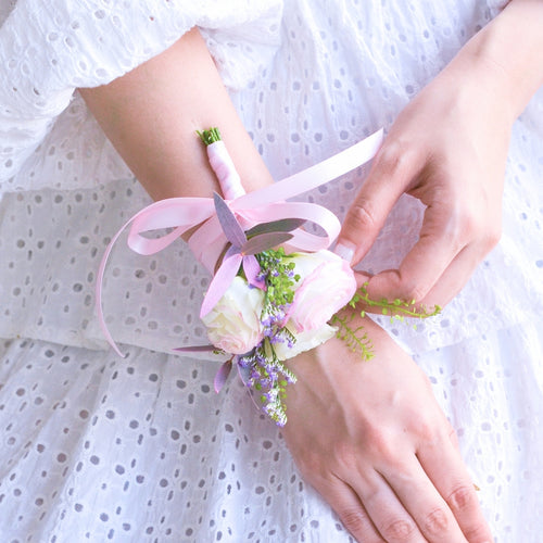 Blissful Bond | Corsage image 0