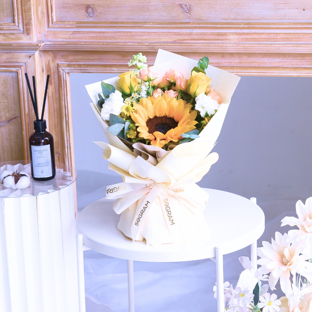 Goal Getter Hand Bouquet image 4