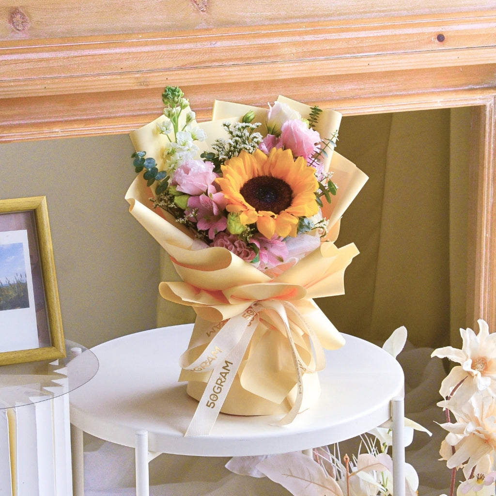 Bloom Zoom Hand Bouquet image 6