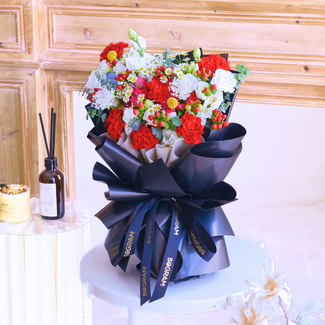Noir Muse Hand Bouquet image 10