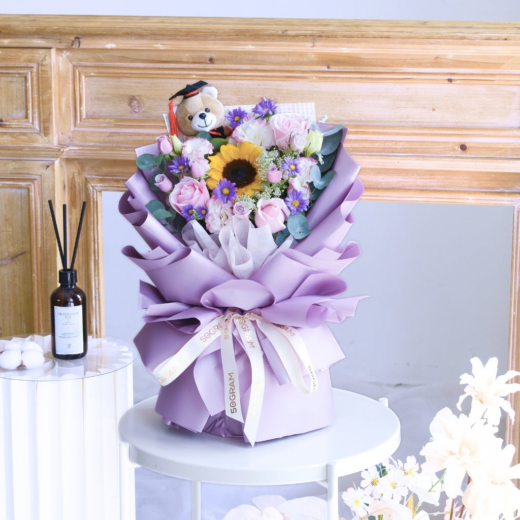 Turning Tassels Hand Bouquet image 3