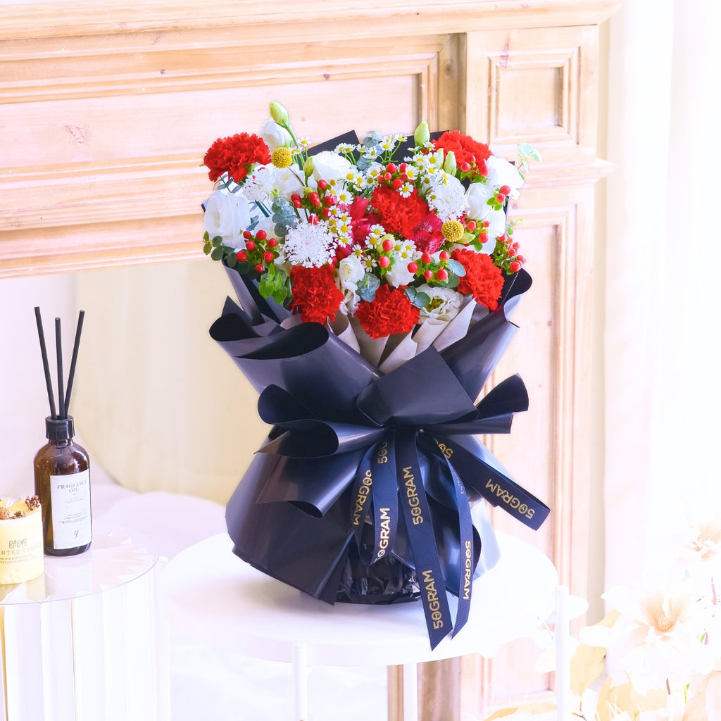 Noir Muse Hand Bouquet image 9