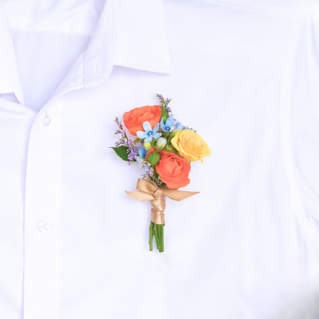 Radiant Love - Boutonniere image 0