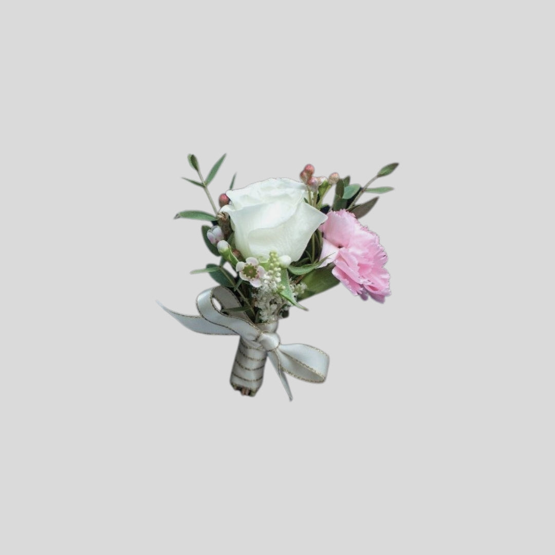 Bella Bellini | Boutonniere