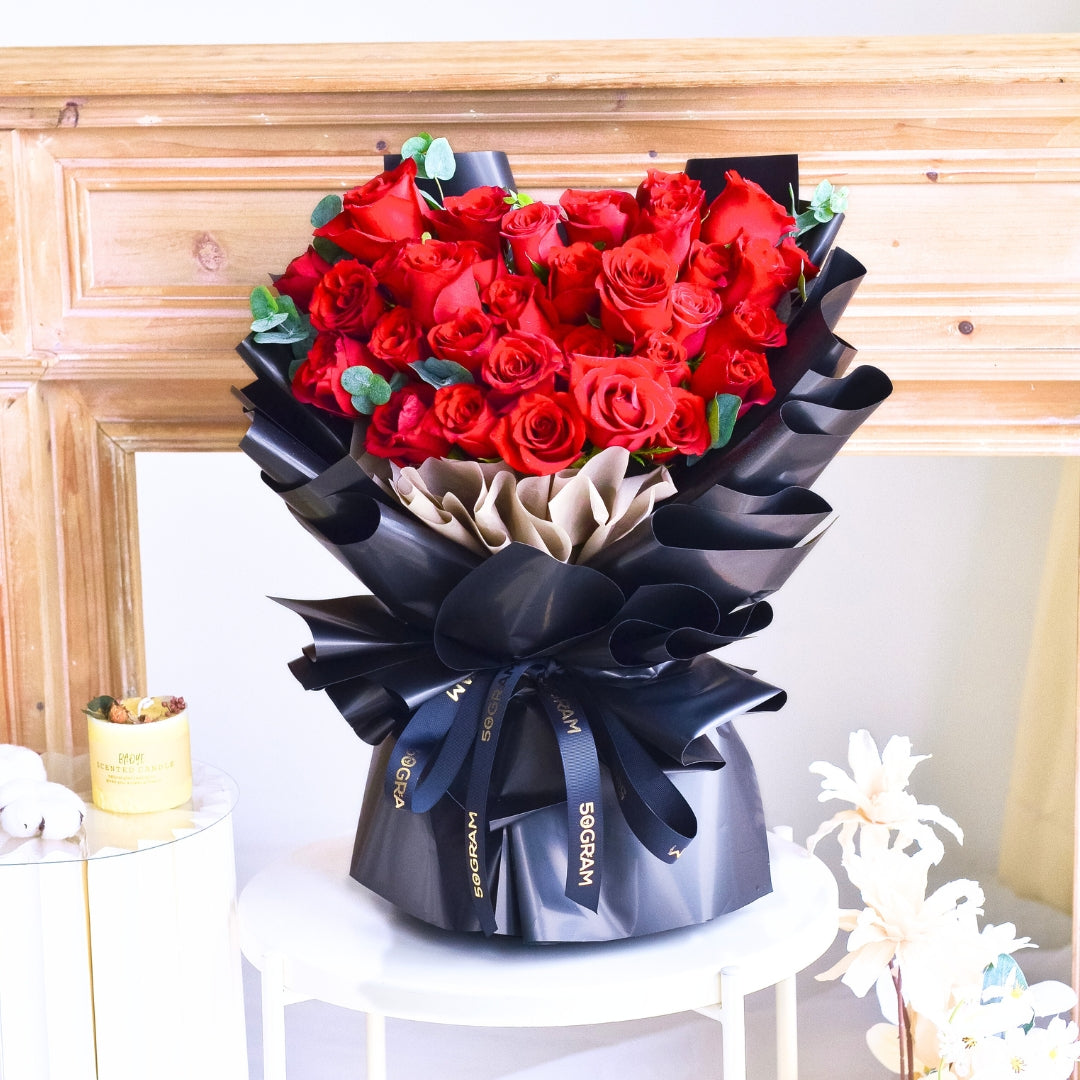 Luxuriante 33 Red Roses Hand Bouquet - 7