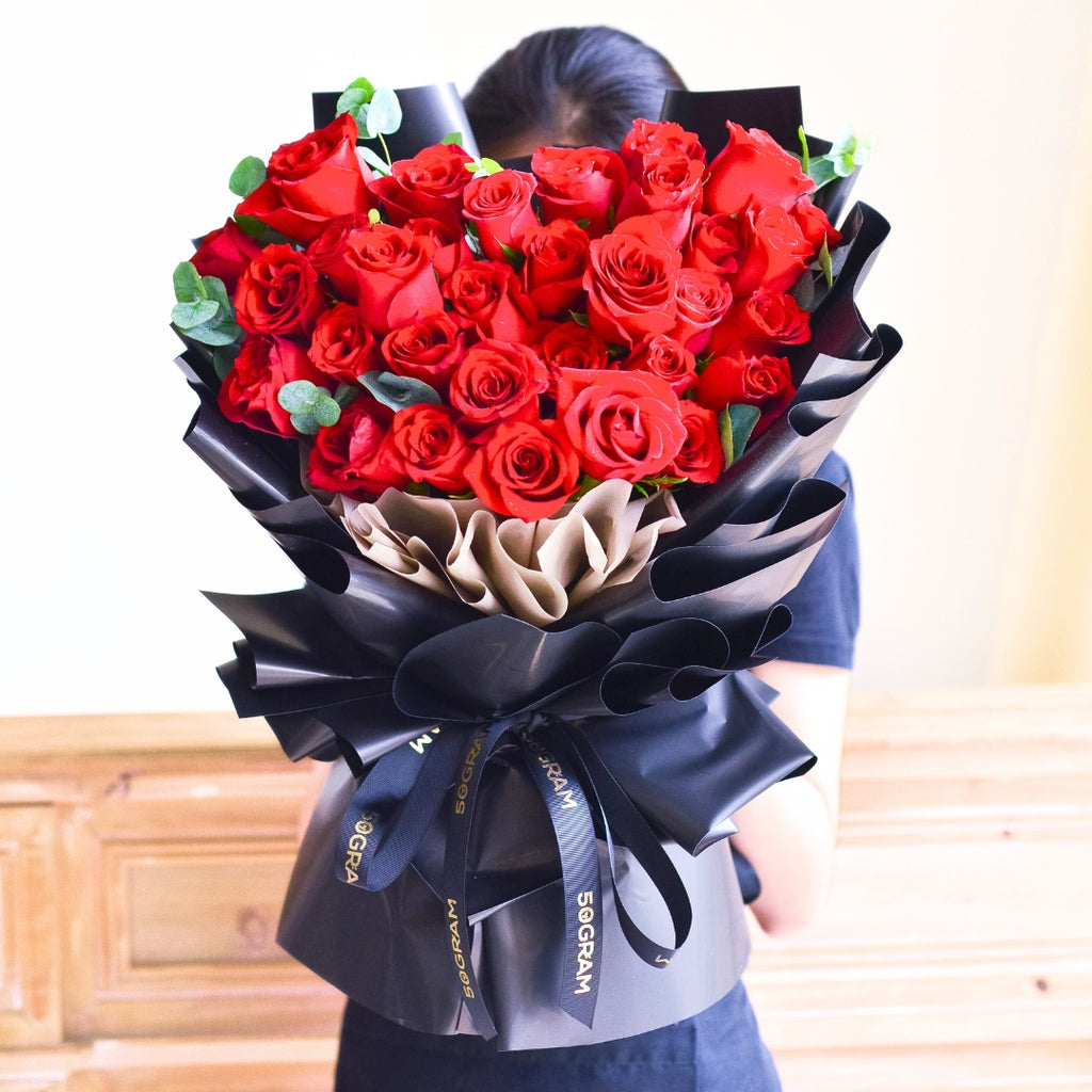 Luxuriante 33 Red Roses Hand Bouquet - 9