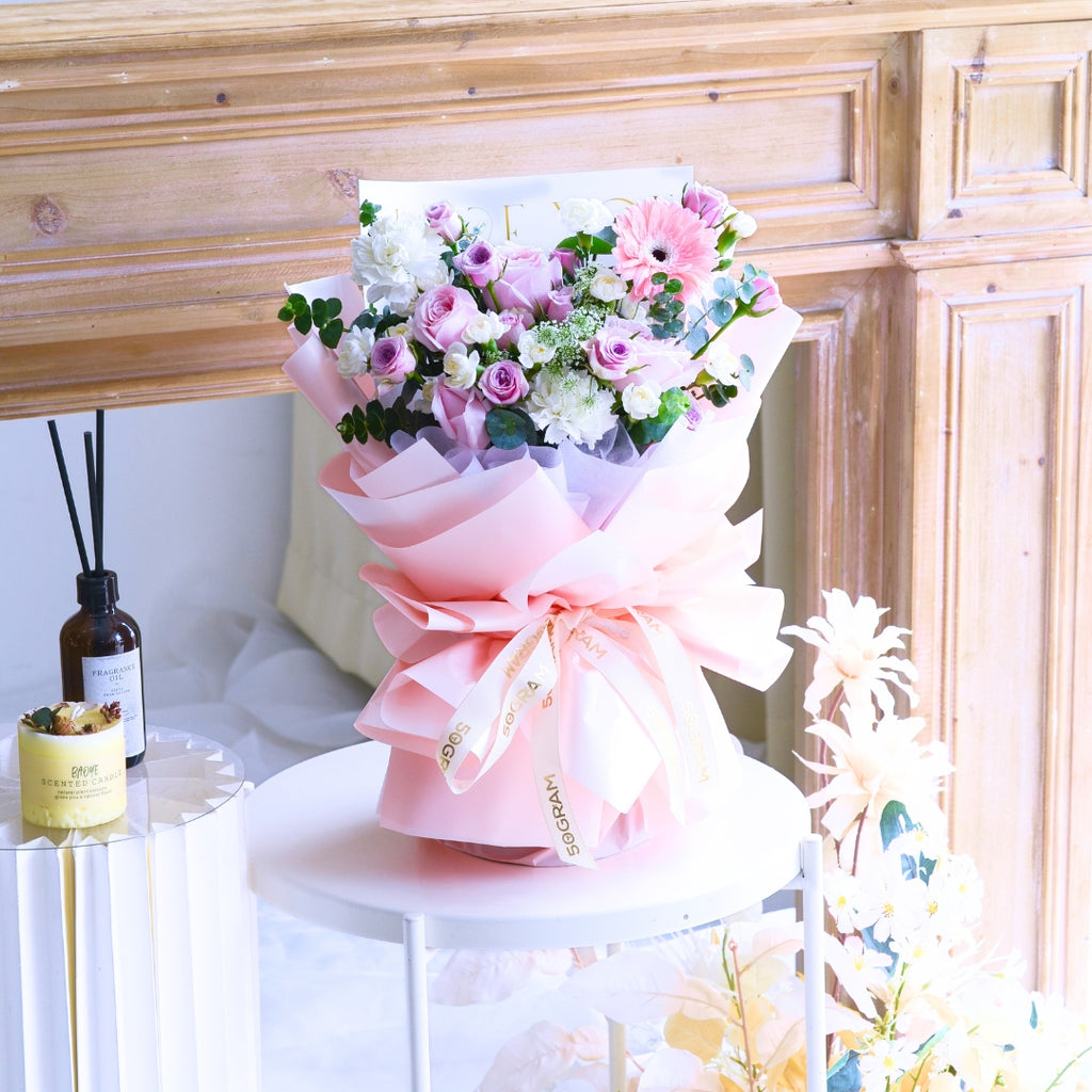 Soft Spark Qi Xi Hand Bouquet image 4