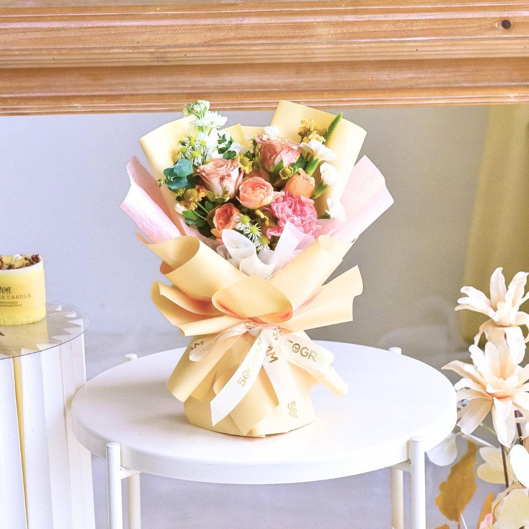 Caramel Cloud Cappuccino Roses Hand Bouquet image 8