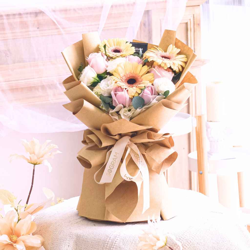 My Everything Champagne Daisy Hand Bouquet image 6