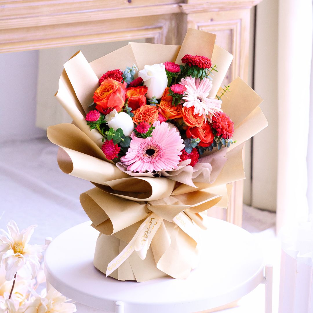 Pink Glow Posy Pink Daisy Hand Bouquet image 12