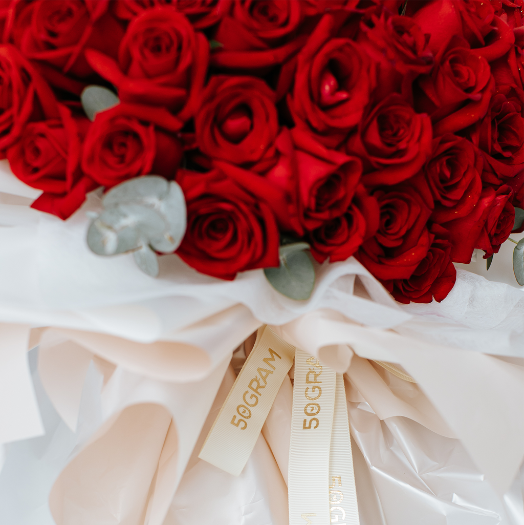 Luxuriante 99 Roses Marriage Proposal Hand Bouquet - Pink image 7