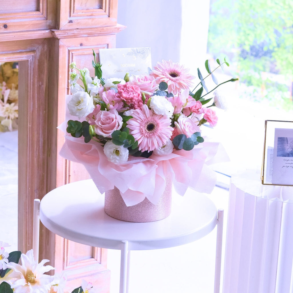 Precious Posy Pink Daisy Flower Box image 4