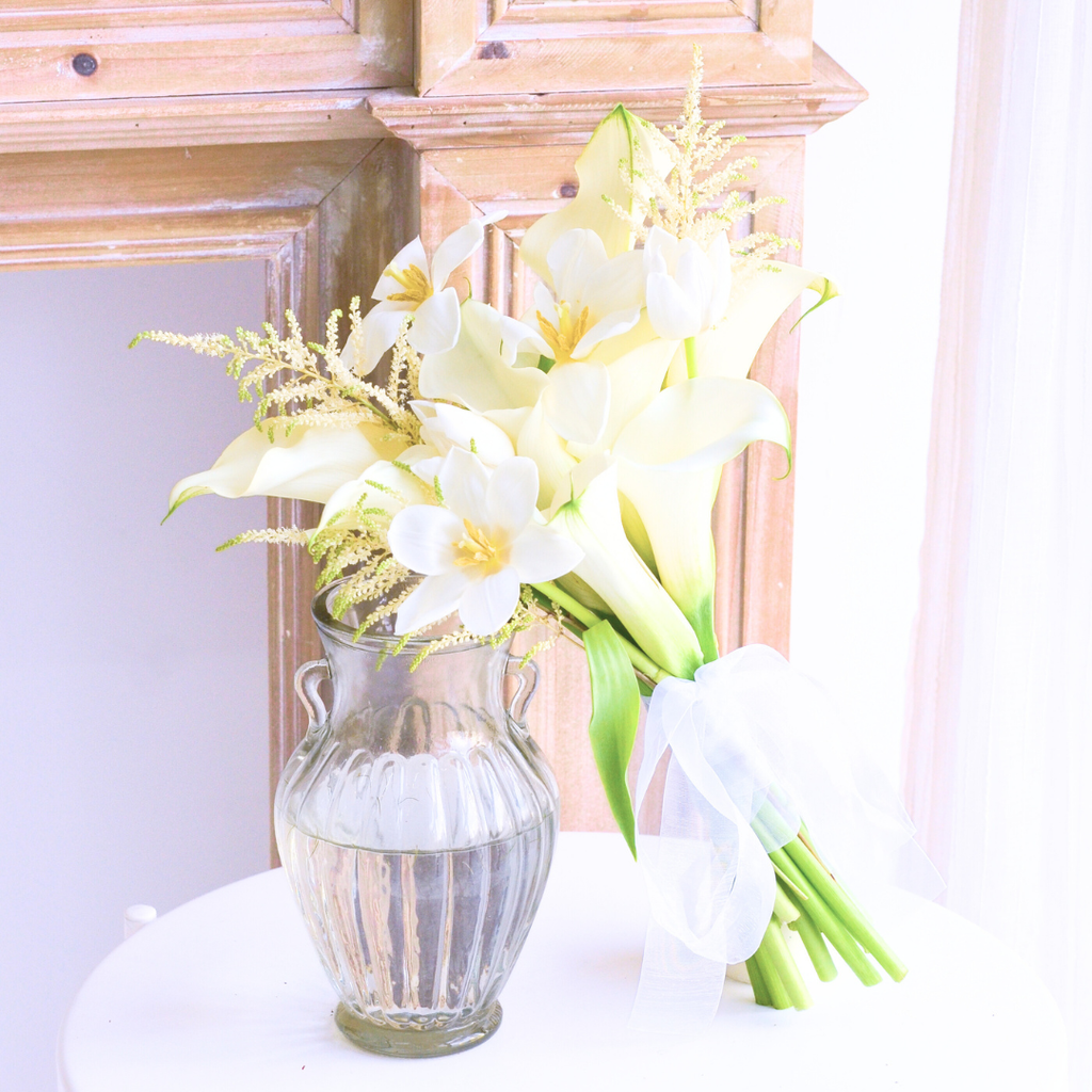 Pure Ivory | Bridal Bouquet image 3