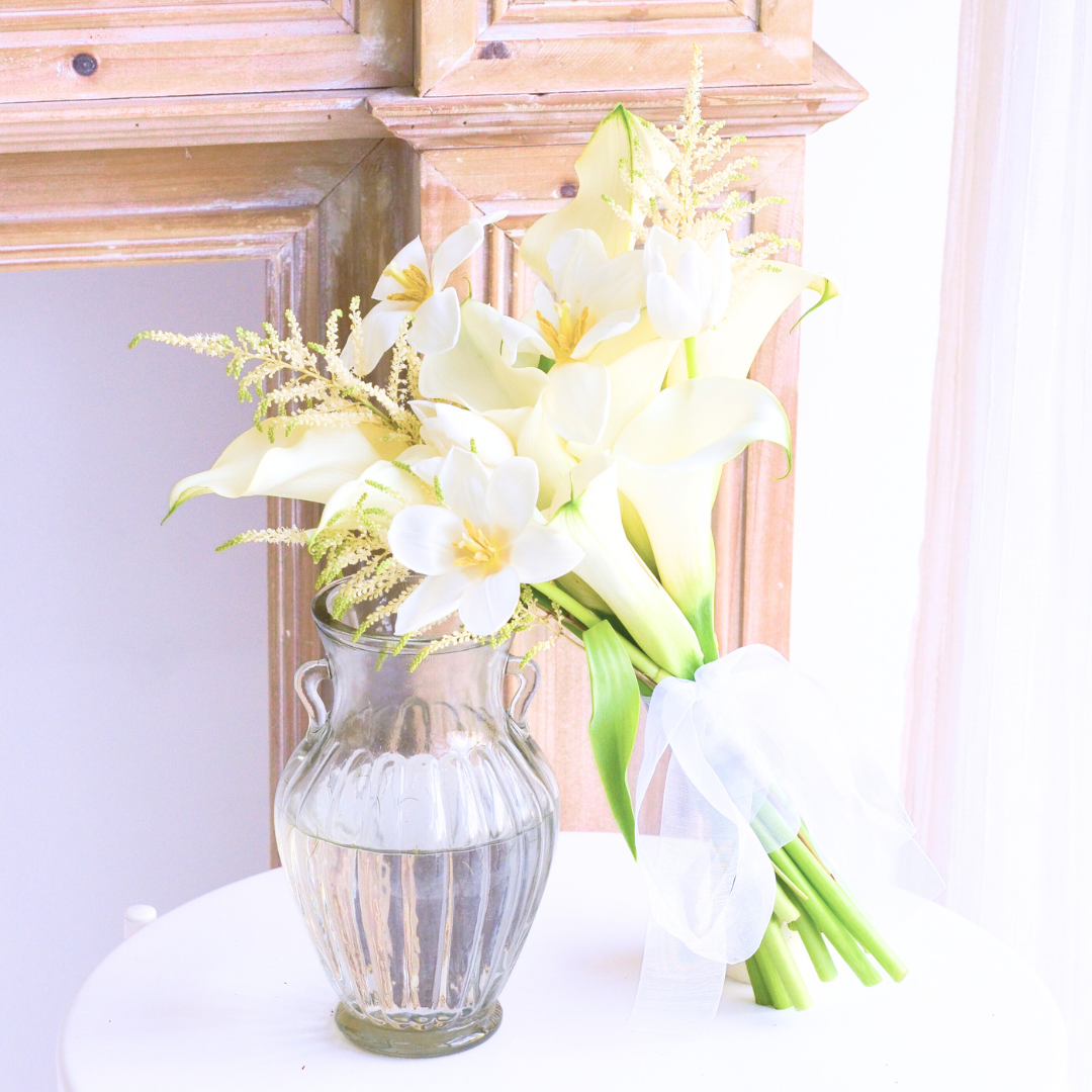 Pure Ivory | Bridal Bouquet image 3