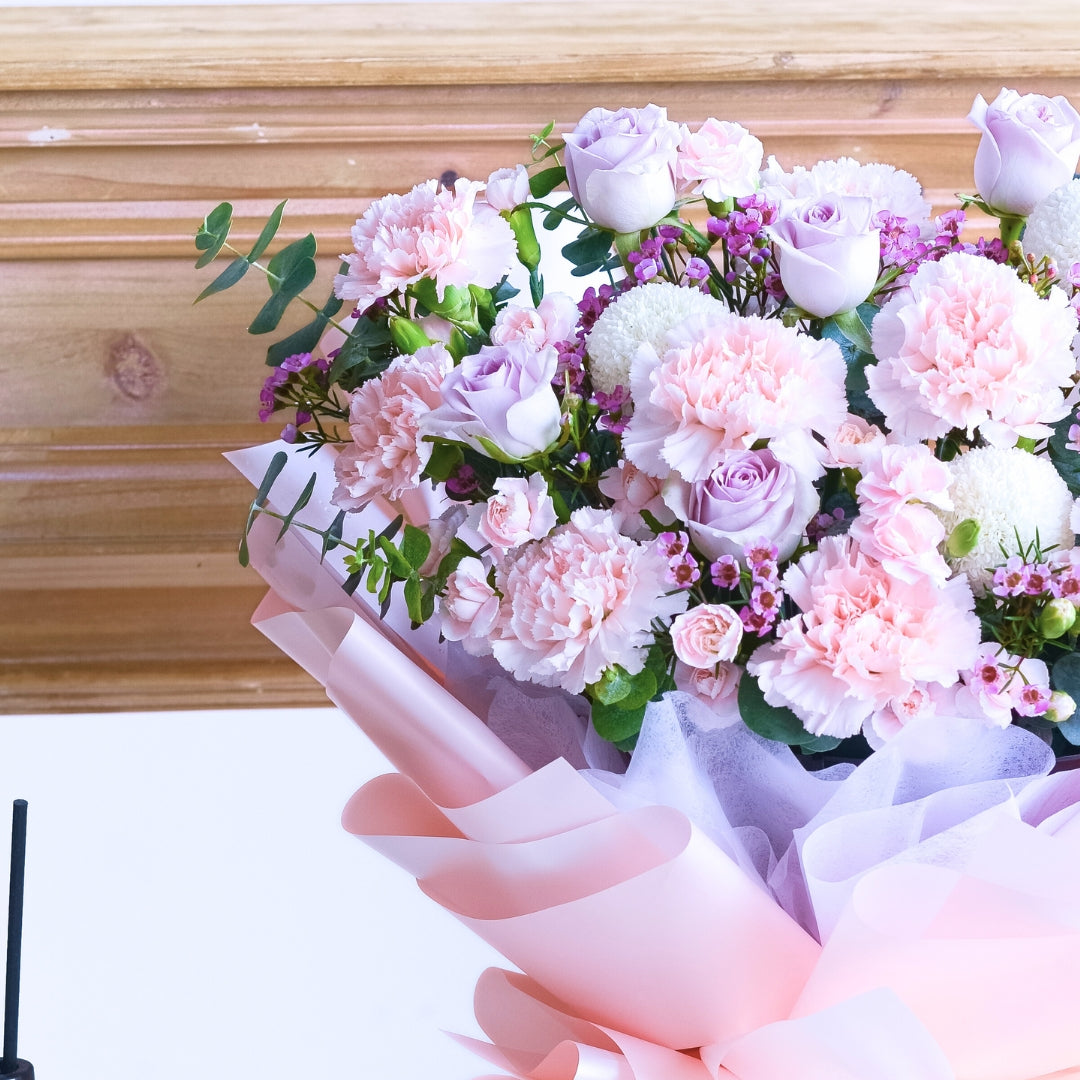 Primo Amore Beige Carnation Hand Bouquet image 6