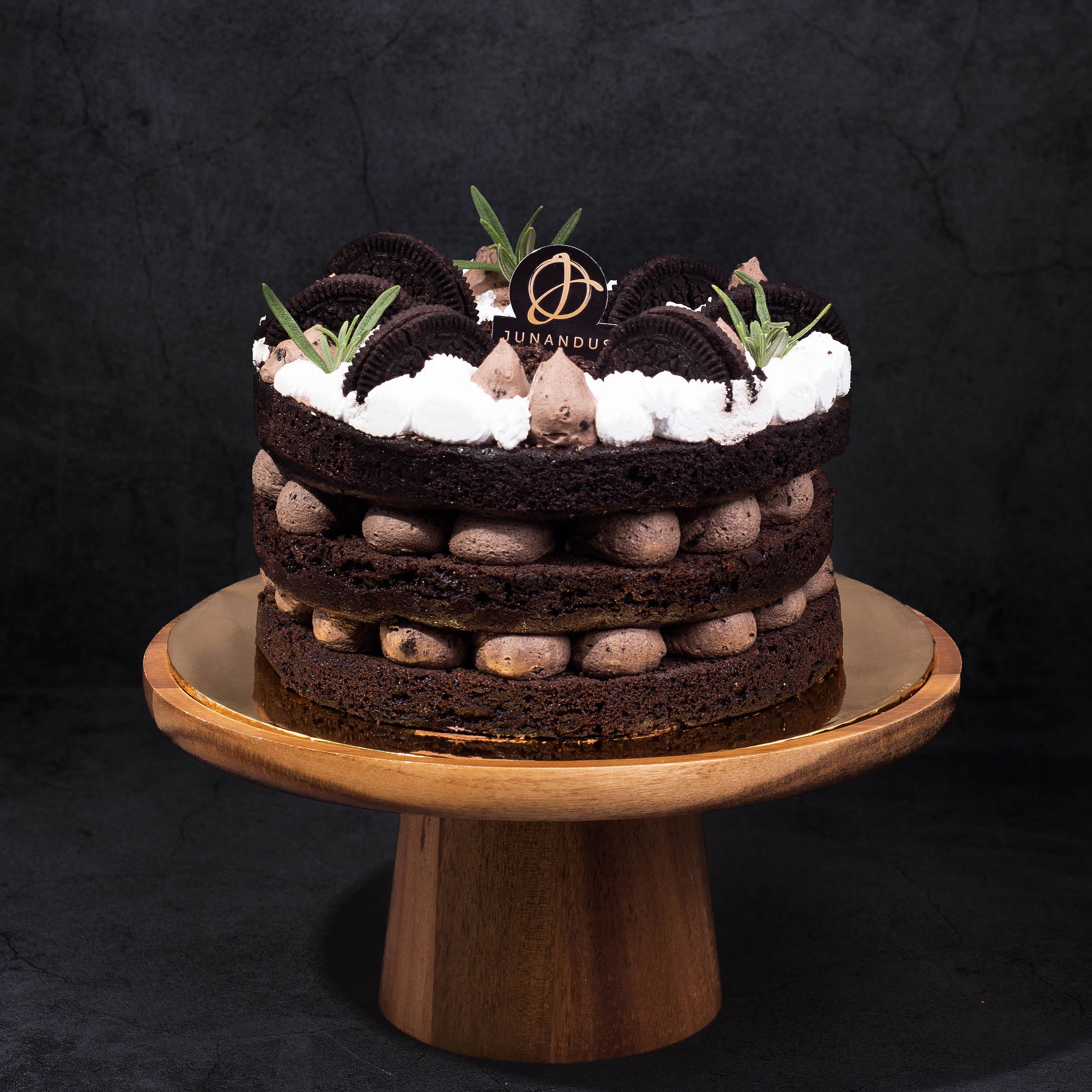 Oreo Chocolate Vegetarian Naked Cake - 6 inch (serve 10-20pax) image 1
