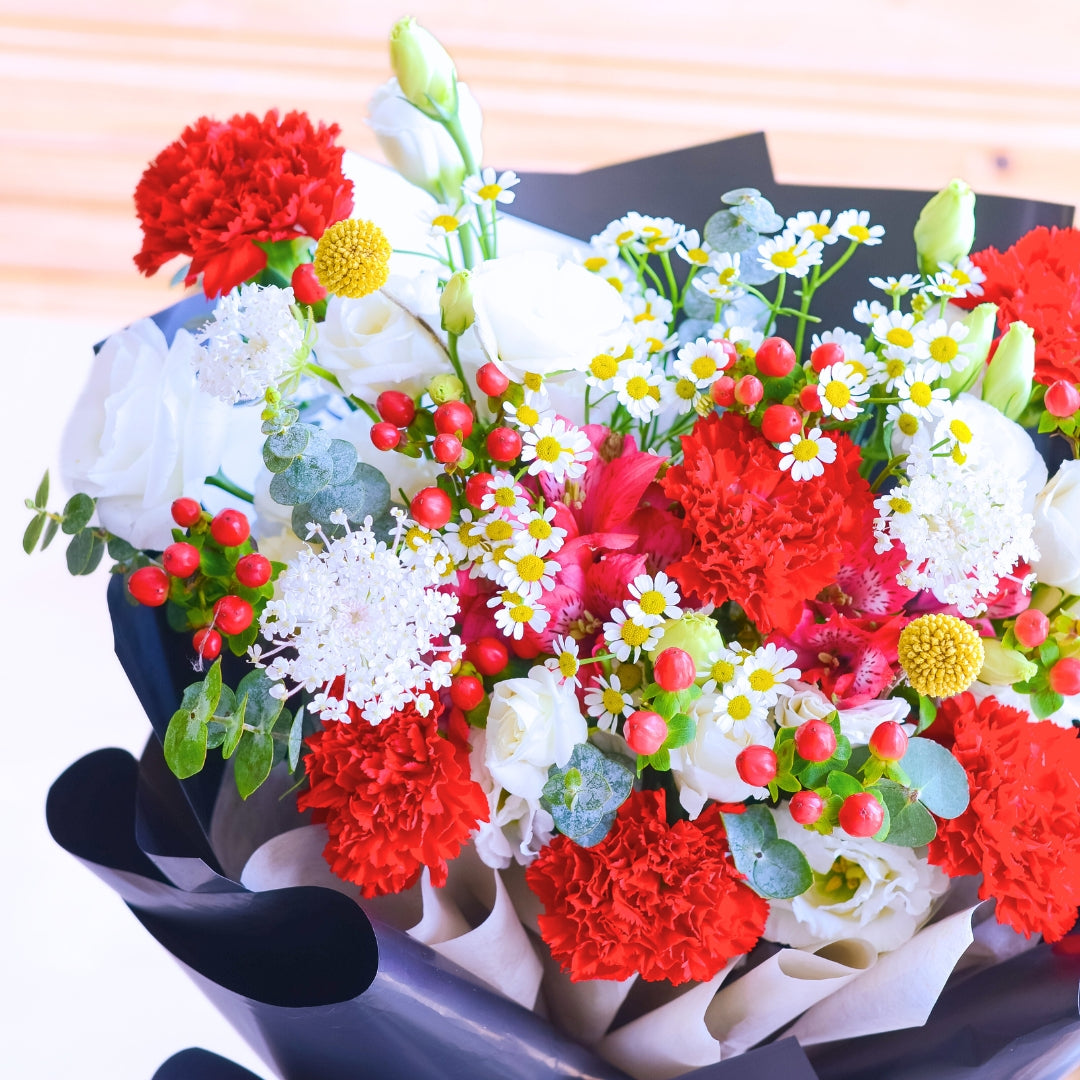 Noir Muse Hand Bouquet image 12