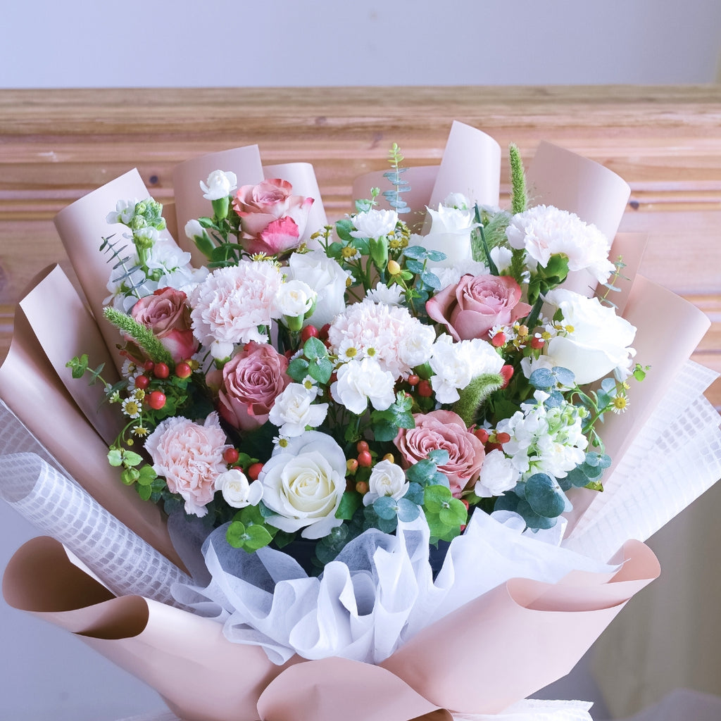 Neutral Muse Cappuccino Roses Hand Bouquet image 9