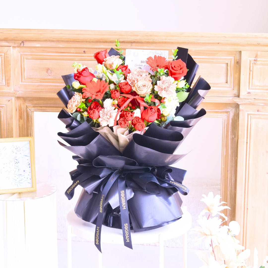 True Love Bloom Hand Bouquet image 8